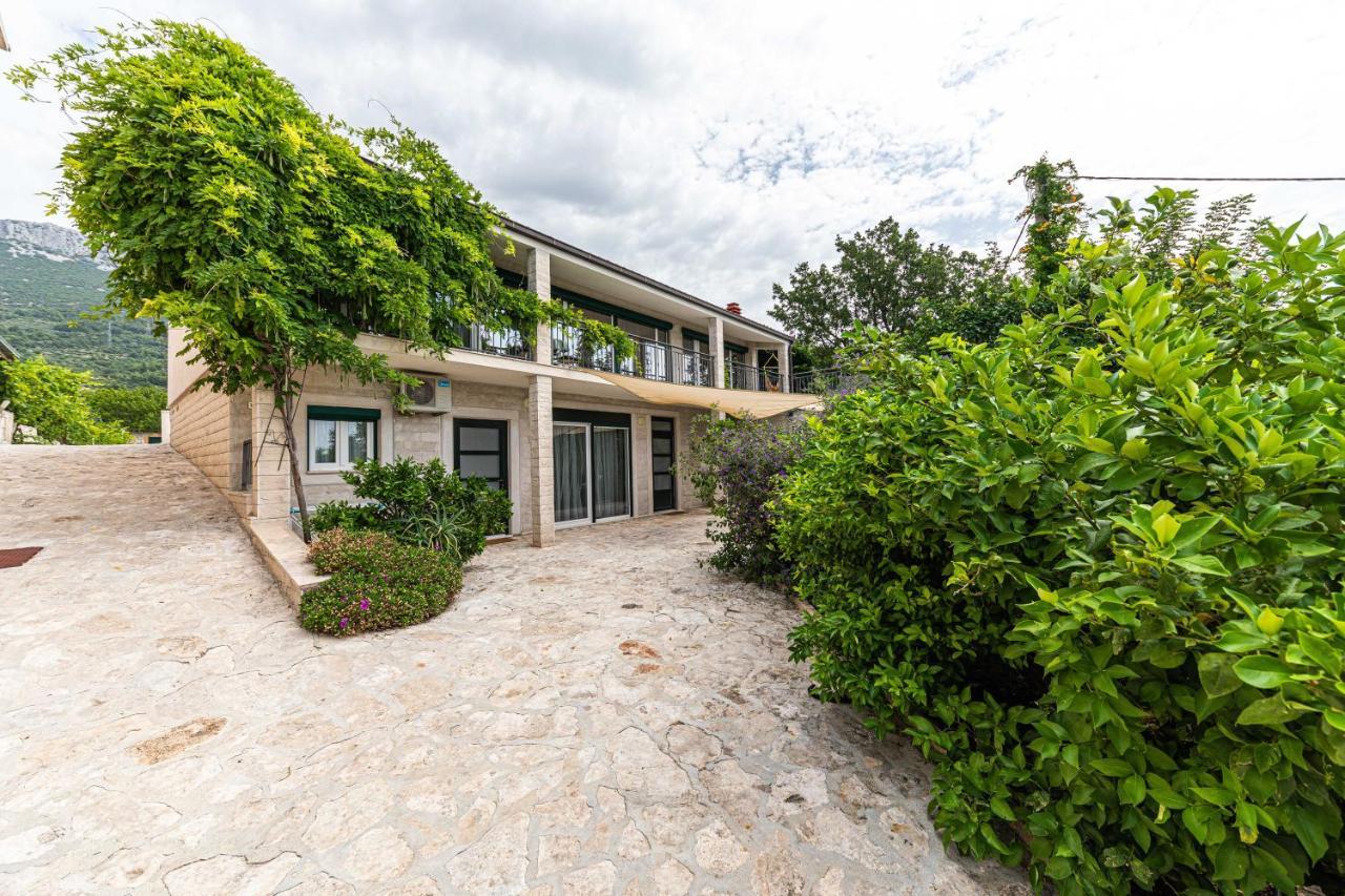 Home Away From Home With Outdoor Pool, Botanical Garden And A Beautiful Sea View Kastela Exterior photo