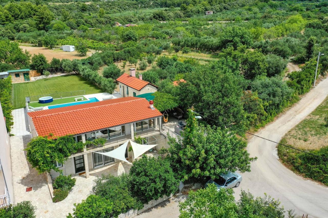 Home Away From Home With Outdoor Pool, Botanical Garden And A Beautiful Sea View Kastela Exterior photo