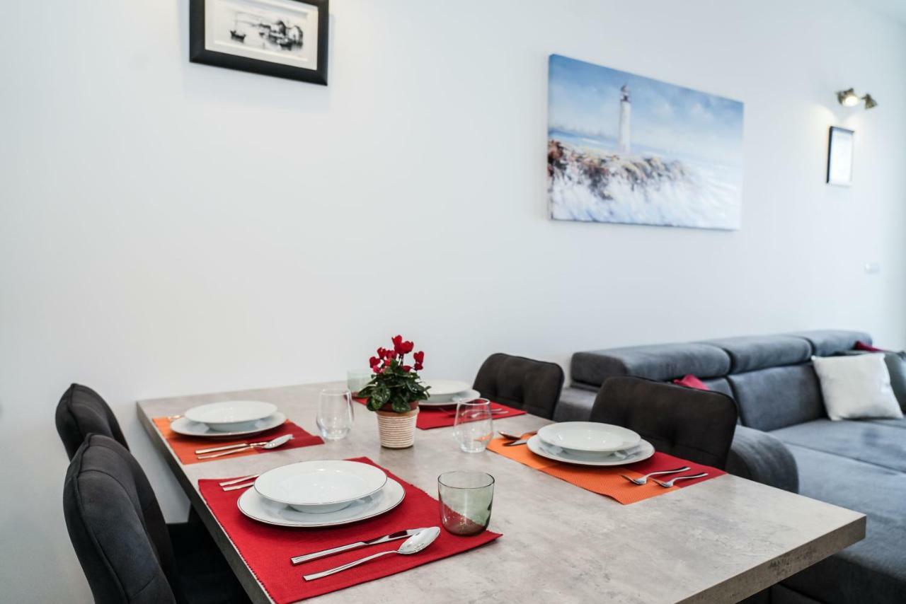 Home Away From Home With Outdoor Pool, Botanical Garden And A Beautiful Sea View Kastela Exterior photo